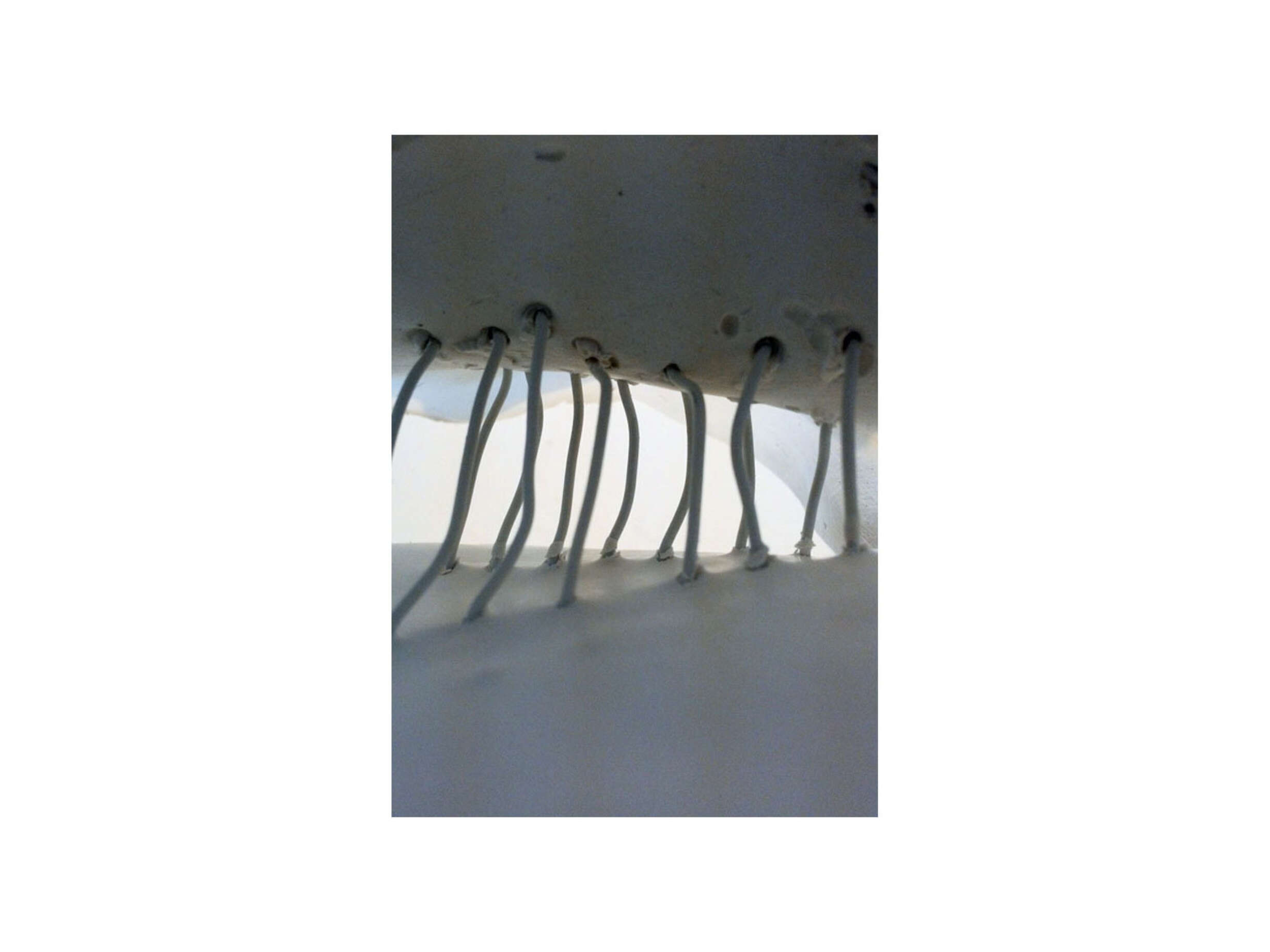 Between two masses - concept model